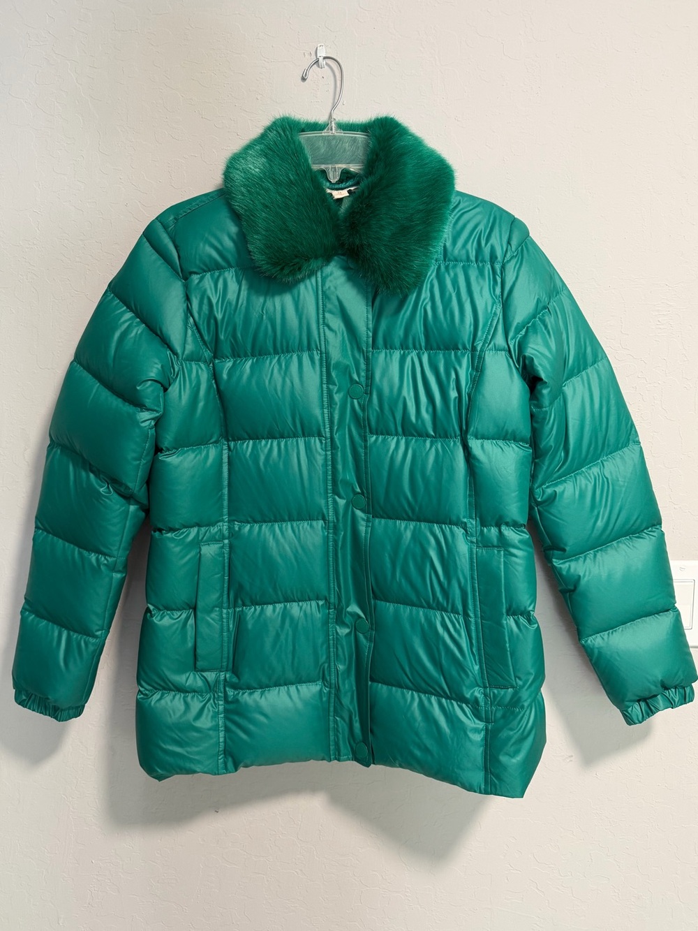 Brooks Brothers Red Fleece Green Down Puffer Coat – Size M